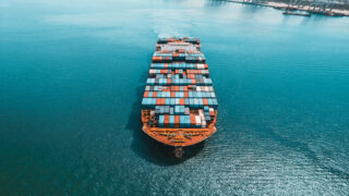 Container sur la mer